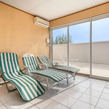 Prázdninový dům 200m Mer, Maison 6 Adultes 4 Enfants *