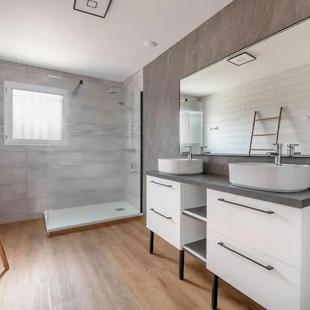 Casa de Férias 200m Mer, Maison 6 Adultes 4 Enfants La Plaine-sur-Mer