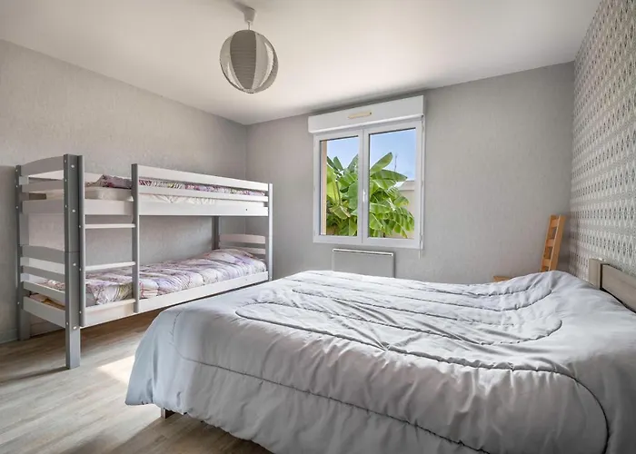 Maison 10p Au Calme 200m